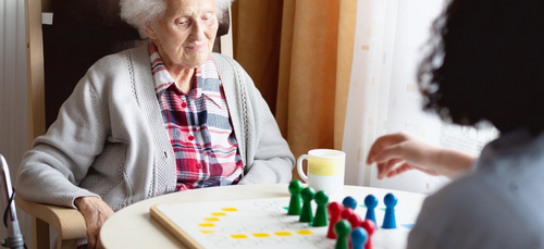 Adapter les jeux et outils pour les personnes atteintes de la maladie  d'Alzheimer
